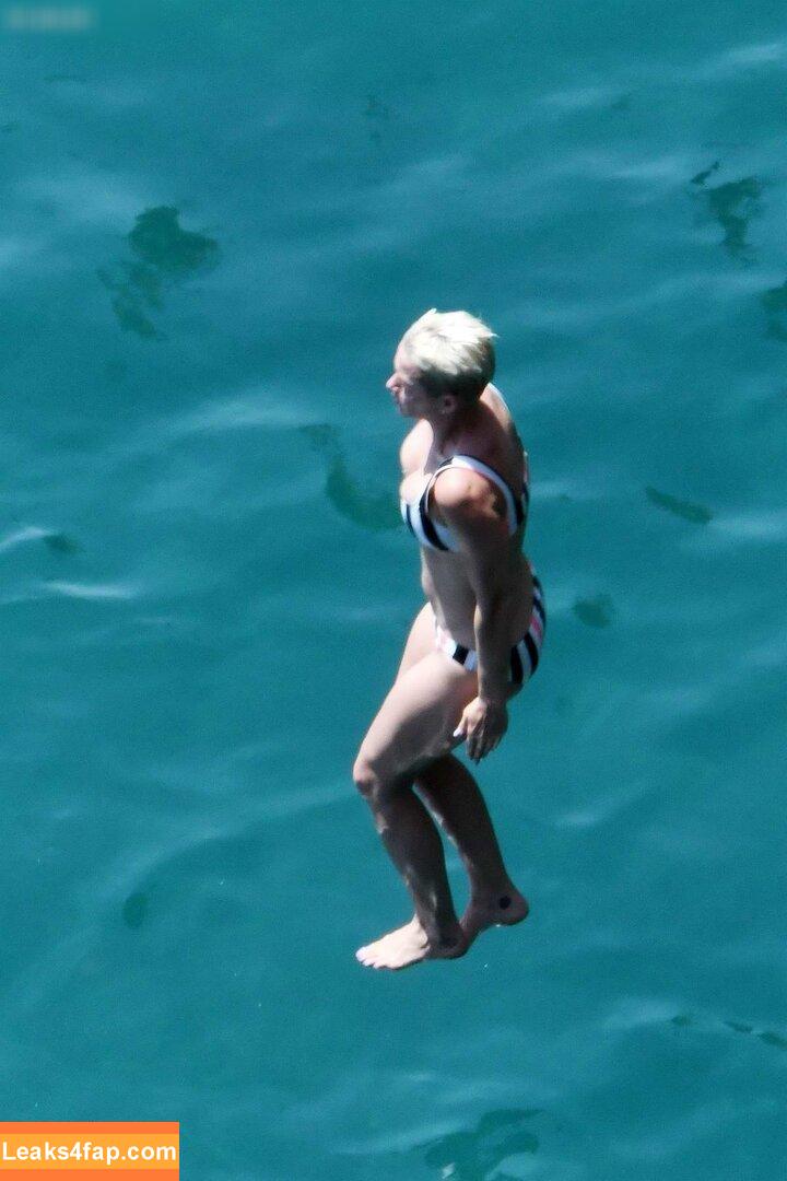 Katy Perry / katyperry leaked photo photo #3932