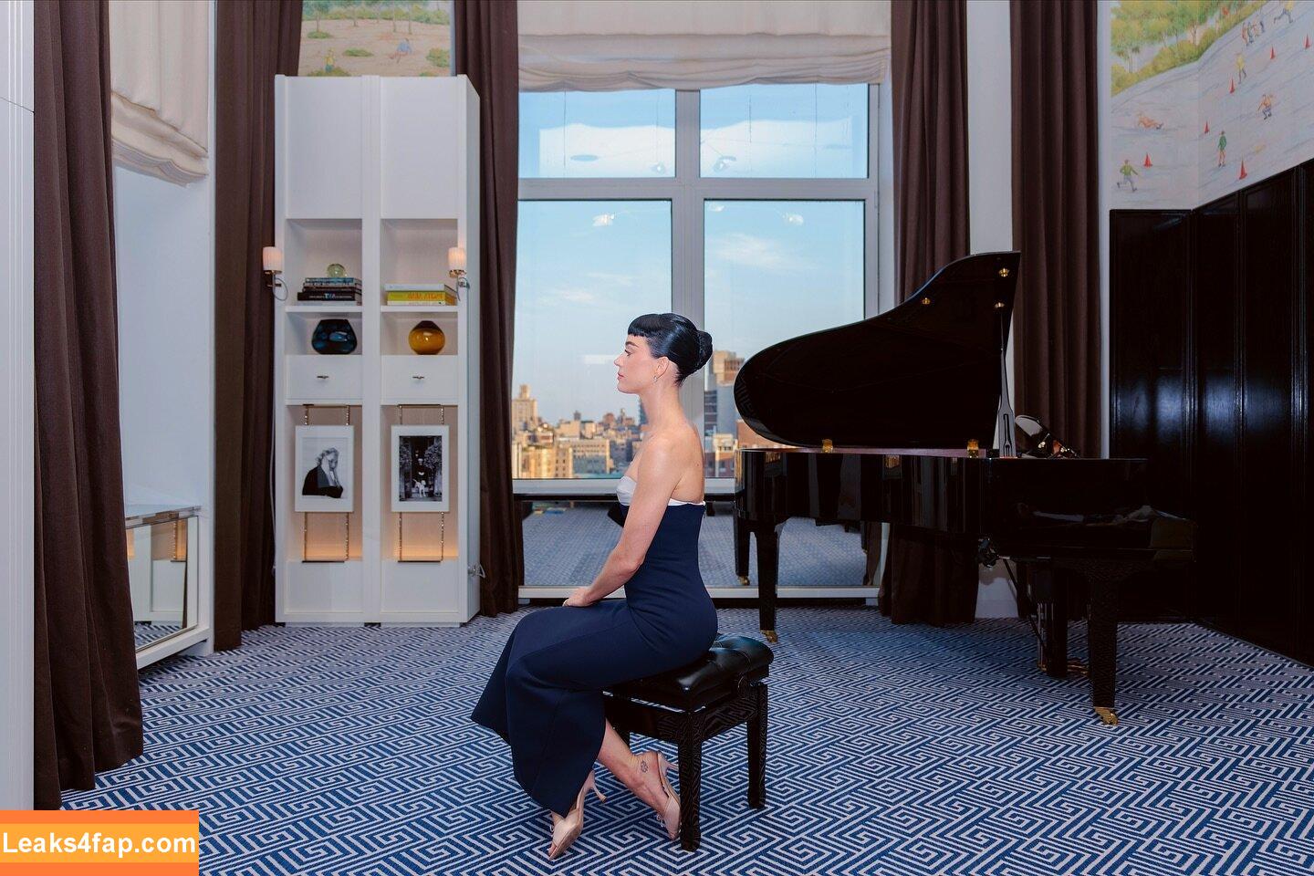 Katy Perry / katyperry слитое фото фото #4254