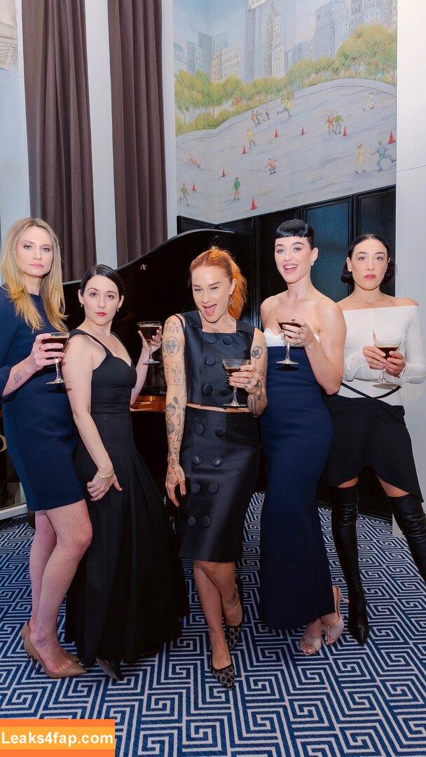 Katy Perry / katyperry слитое фото фото #4259