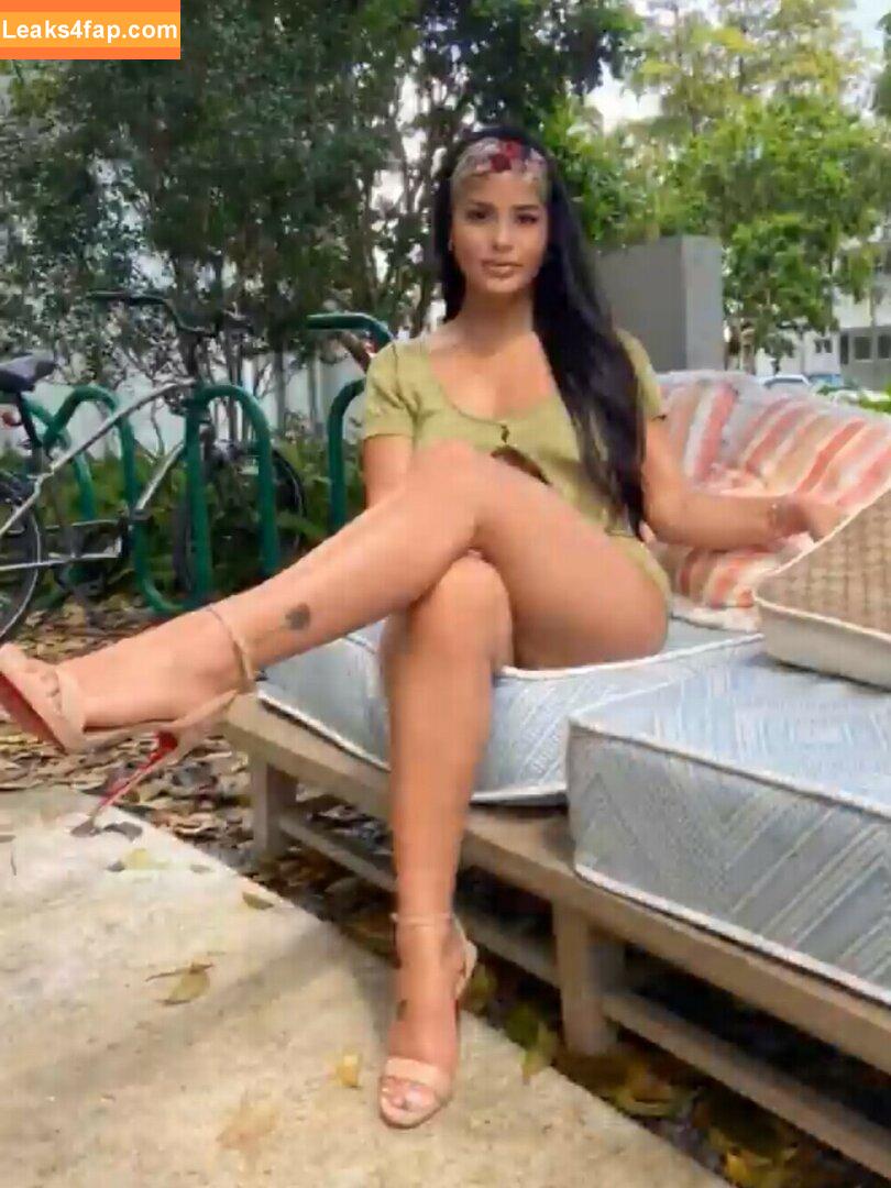 Katya Elise Henry / katyaelisehenry leaked photo photo #0007