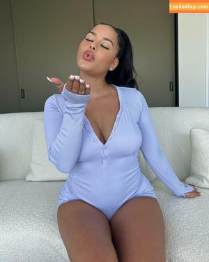 Katya Elise Henry photo #0189