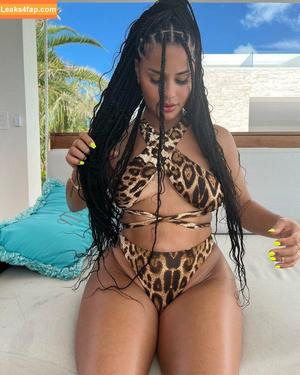 Katya Elise Henry photo #0239