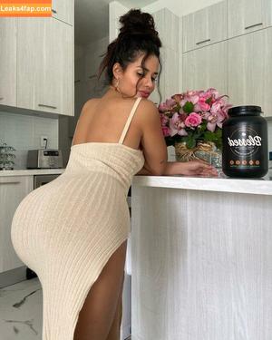 Katya Elise Henry photo #0381