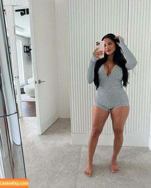 Katya Elise Henry photo #0434