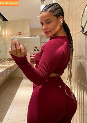 Katya Elise Henry photo #0542