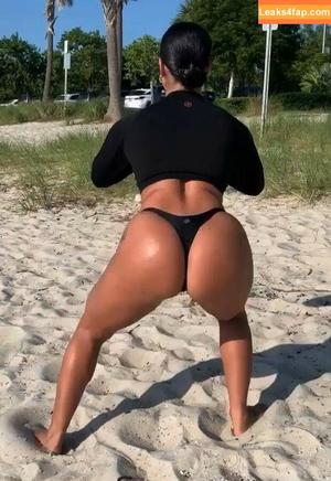 Katya Elise Henry photo #0572