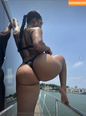 Katya Elise Henry photo #0889