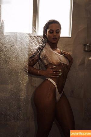 Katya Elise Henry photo #0982