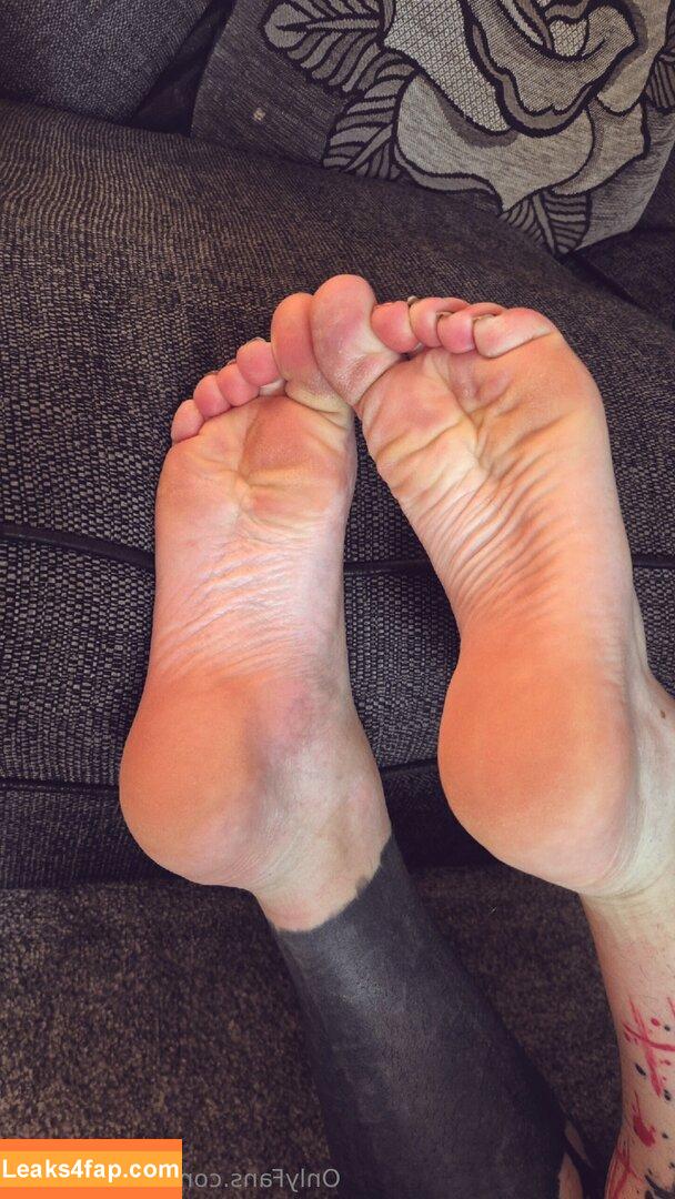 kawaii.feet.x /  leaked photo photo #0012