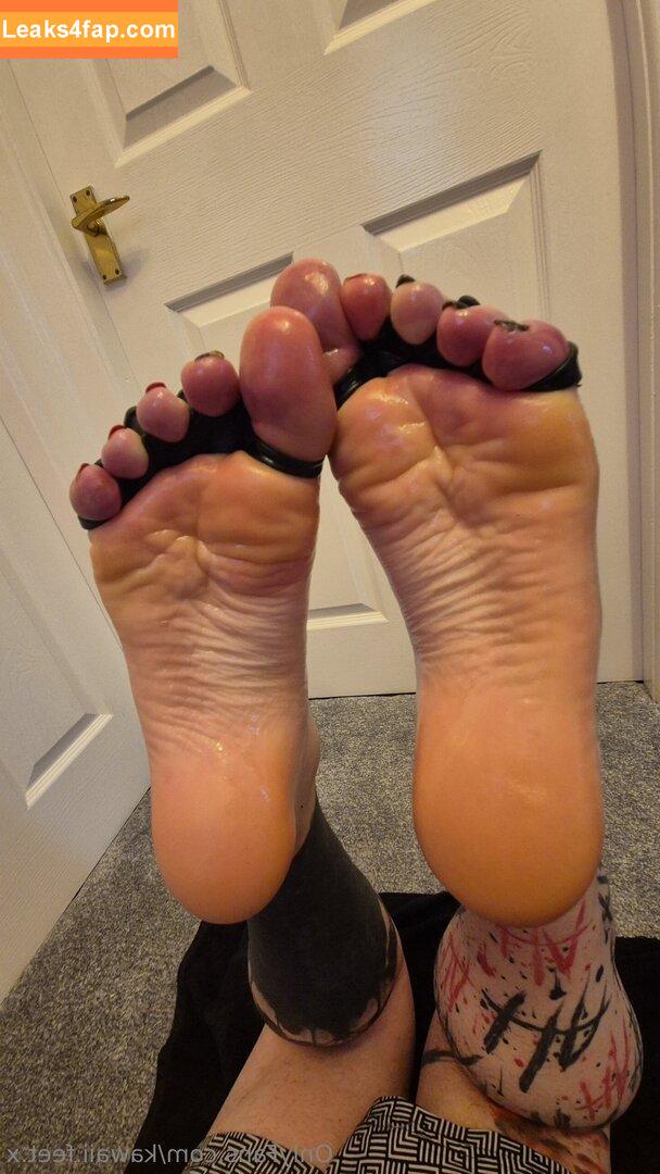 kawaii.feet.x /  leaked photo photo #0018