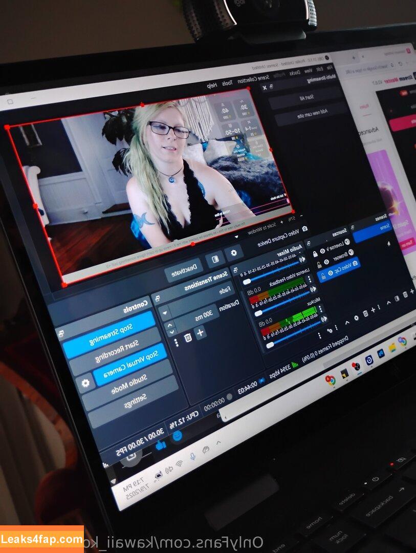 kawaii_koneko_chan /  слитое фото фото #0014