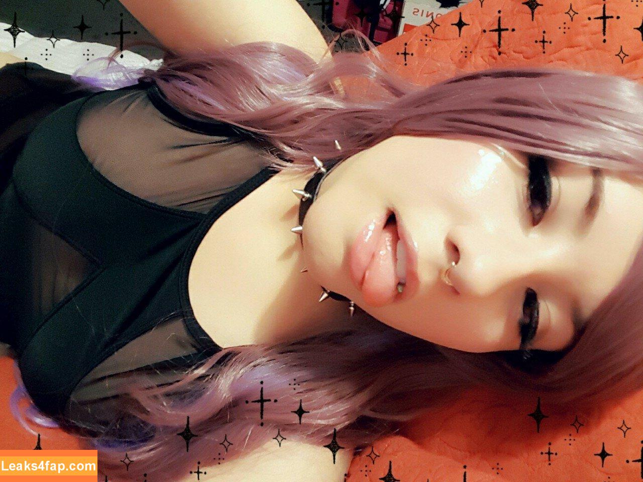 Kawaiiyummycums / thicccuubus / whoatakeiteasy leaked photo photo #0262