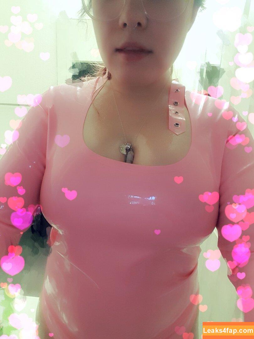 Kawaiiyummycums / thicccuubus / whoatakeiteasy leaked photo photo #0286