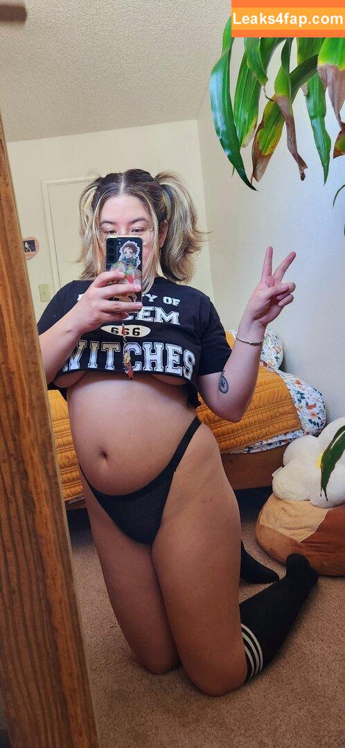 Kawaiiyummycums / thicccuubus / whoatakeiteasy leaked photo photo #0494