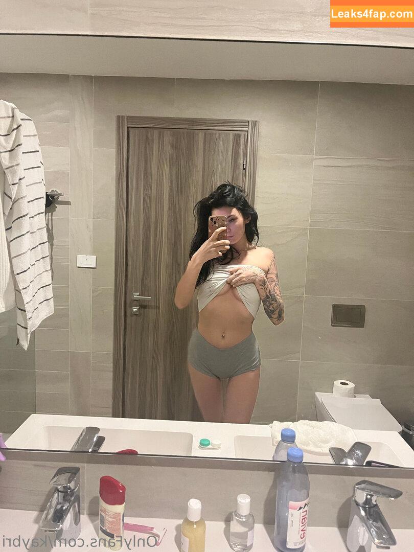 KayBri / kay.brixo leaked photo photo #0052