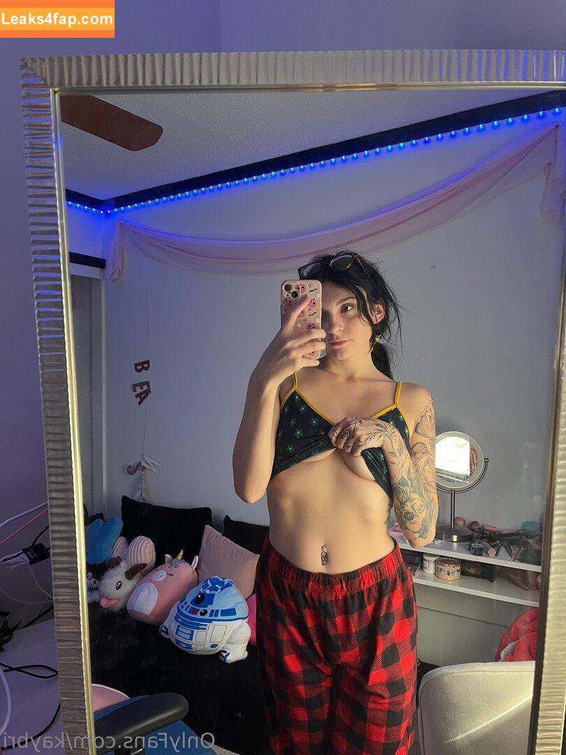 KayBri / kay.brixo leaked photo photo #0063