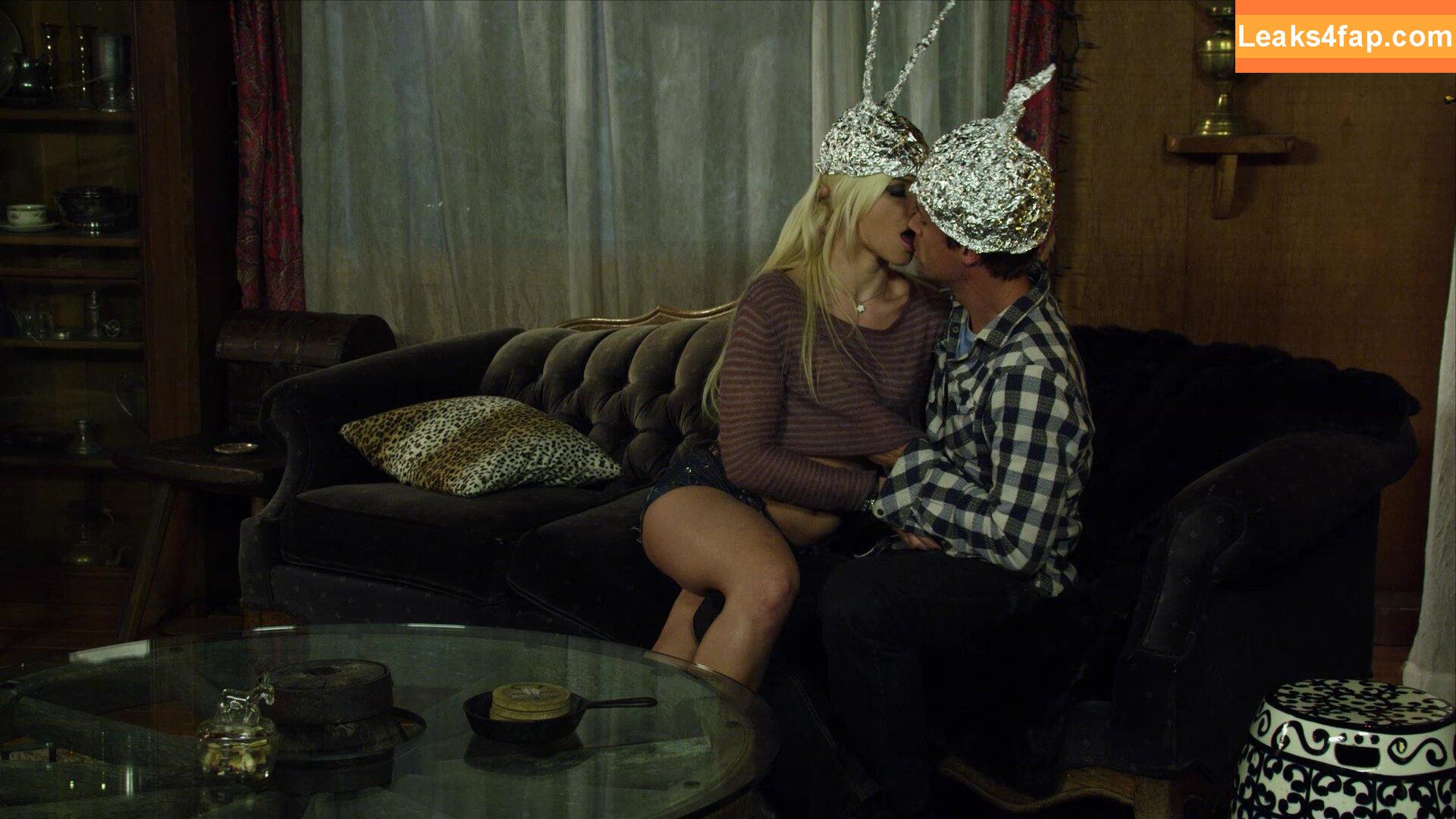 Kayden Kross / kayden_kross / kaydendaily / thekaydendaily leaked photo photo #0896