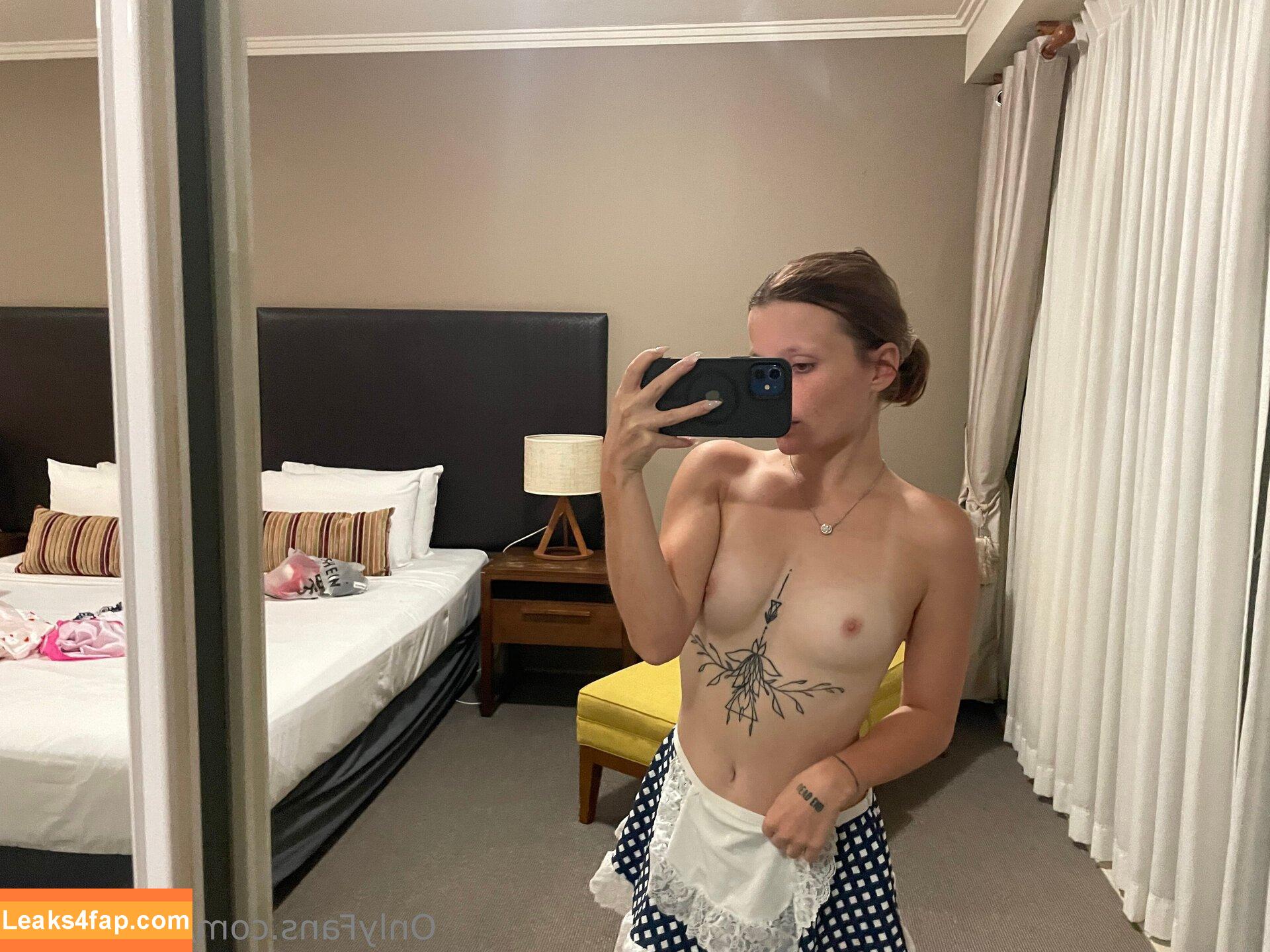 kayla.gray / kayla_grey leaked photo photo #0025