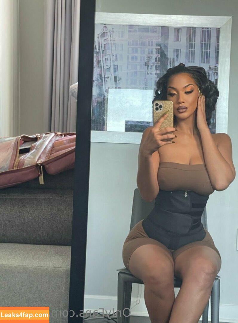 kayla_v /  leaked photo photo #0018