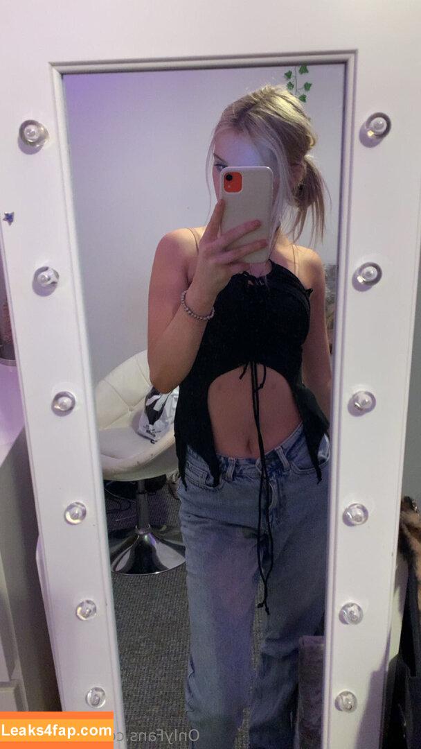 kaylin.hart /  leaked photo photo #0007