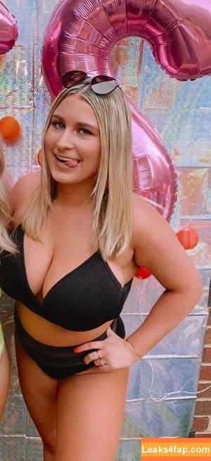 Keely Curry photo #0022