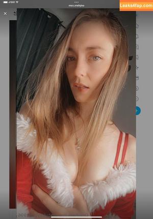 Keely Hadley photo #0050