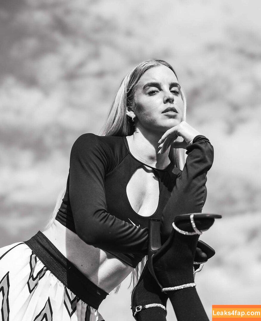 Keely Hodgkinson / https: / keely.hodgkinson слитое фото фото #0283