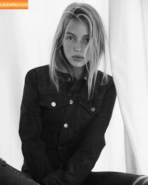 Keely Hodgkinson photo #0389