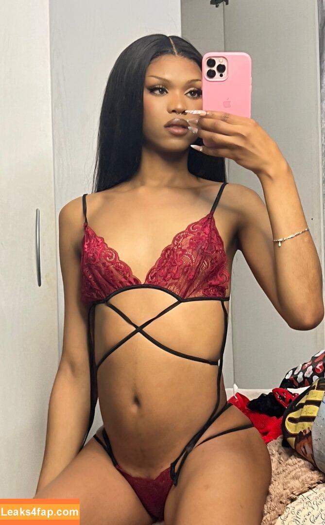 keeyara99 / _kee_yara01 leaked photo photo #0002
