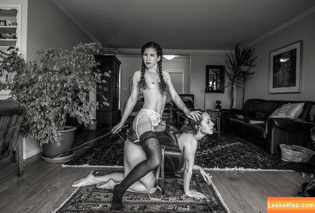 Keira Grant / KeiraGrant / keiragrantart leaked photo photo #0112