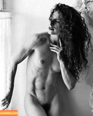 Keira Grant фото #0418