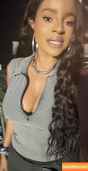 Keisha Buchanan photo #0086