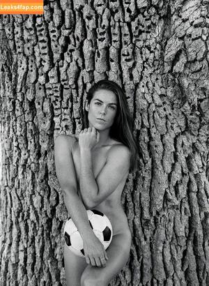 Kelley O'Hara photo #0008