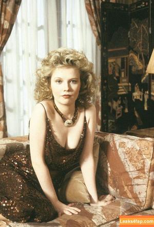 Kelli Maroney photo #0008