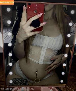 kellmariee photo #0001