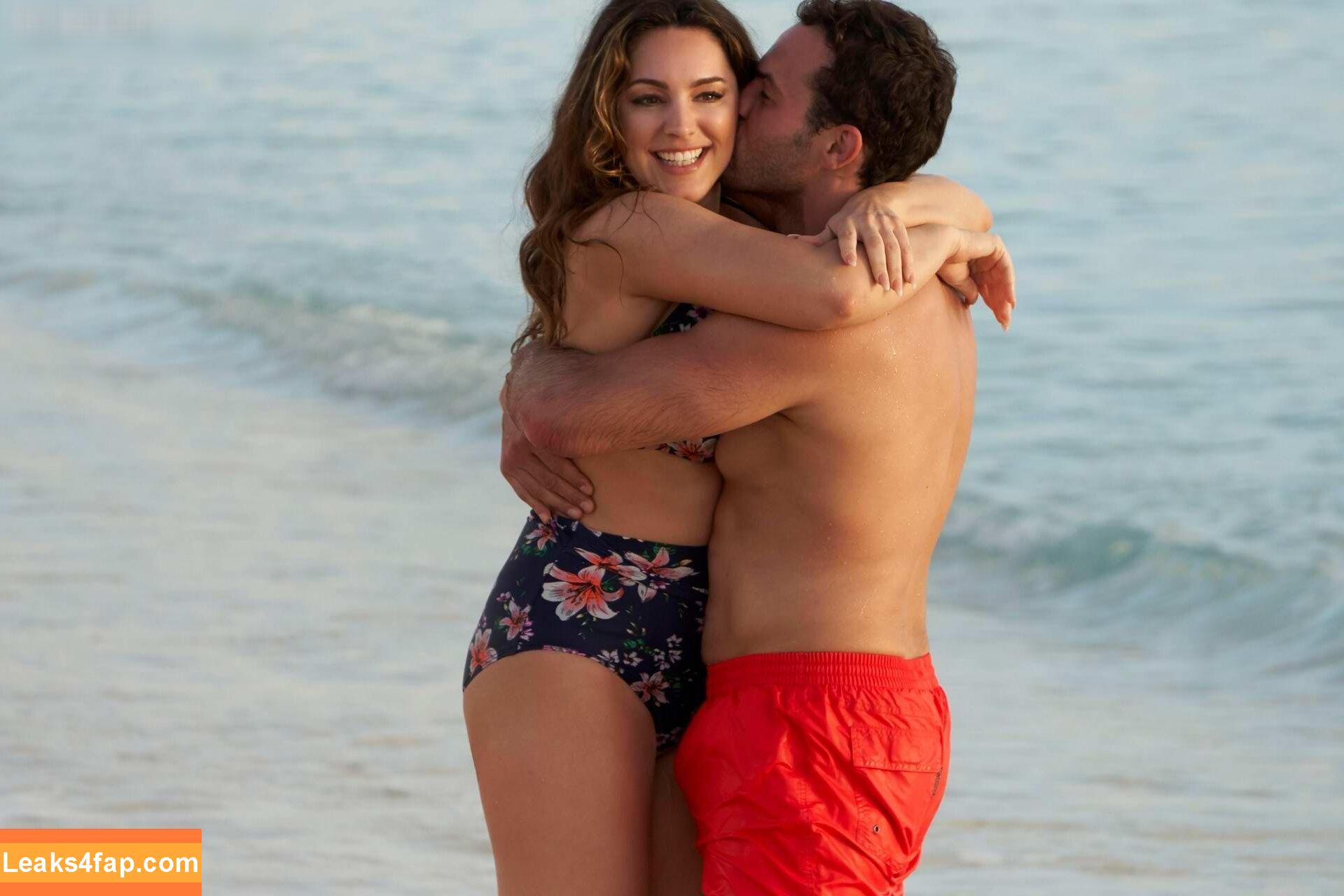 Kelly Brook / IAMKELLYBROOK / iamkb / kelly-brook leaked photo photo #0951