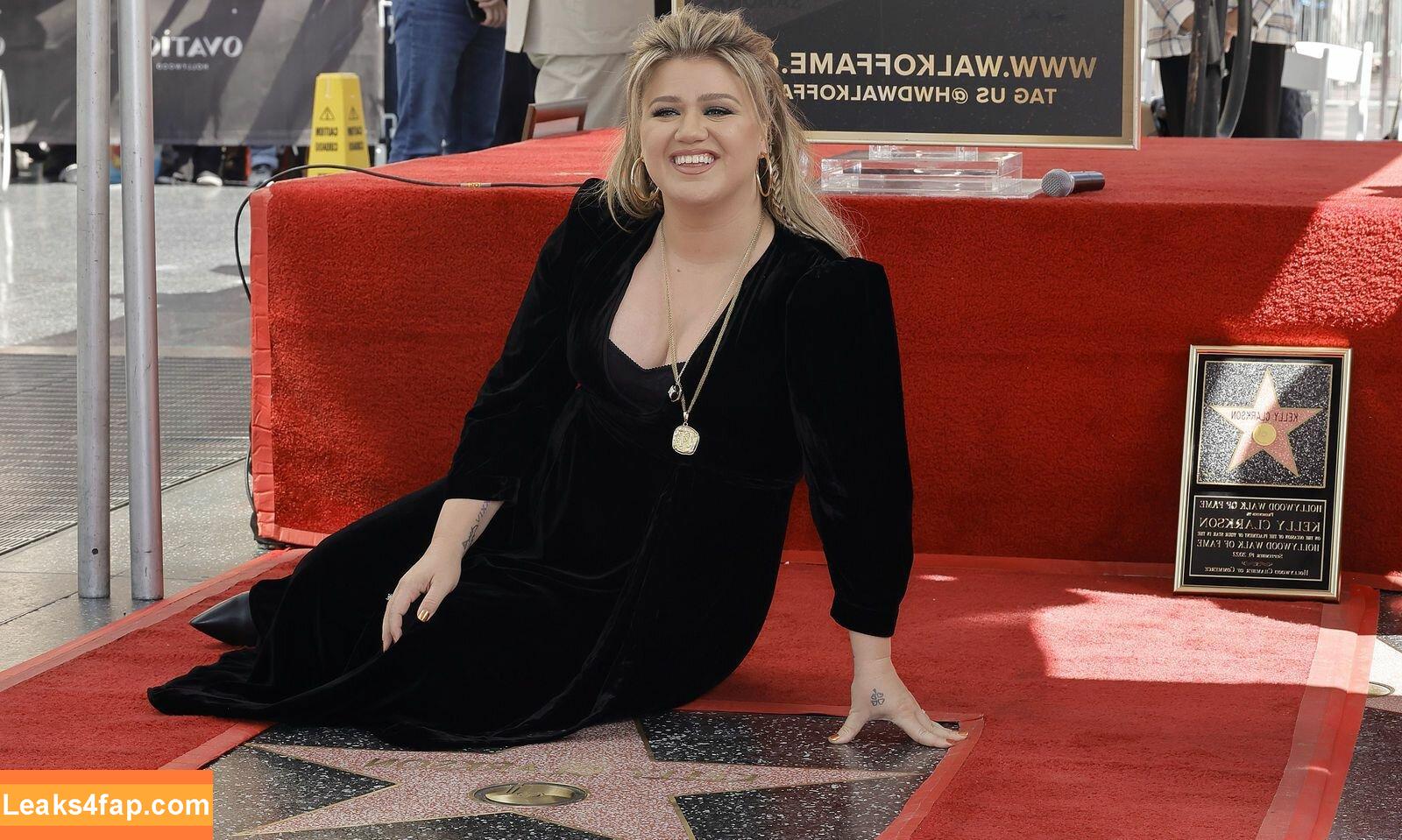 Kelly Clarkson / kellyclarkson leaked photo photo #0012