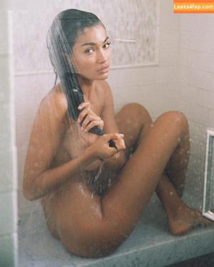 Kelly Gale фото #0209