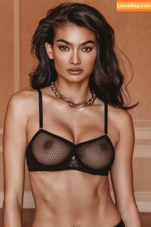 Kelly Gale фото #0556