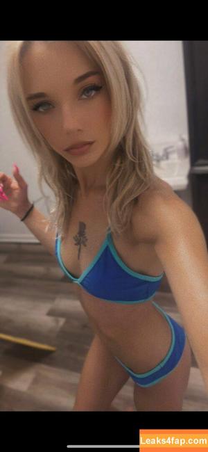 Kelly Lyn photo #0007