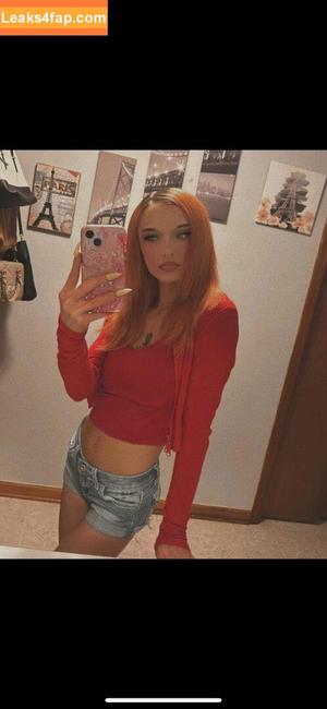 Kelly Lyn photo #0011