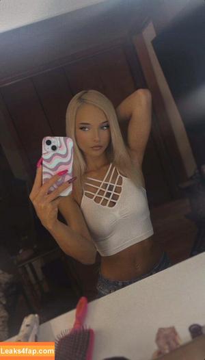 Kelly Lyn photo #0033