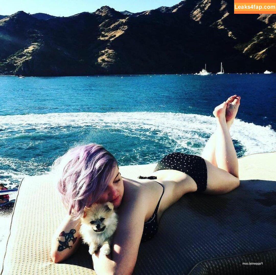 Kelly Osbourne / kellyosbourne leaked photo photo #0004