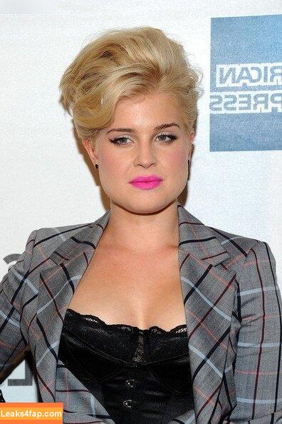 Kelly Osbourne / KellyOsbourne leaked photo photo #0082