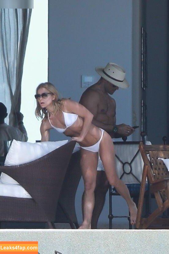 Kelly Ripa / kellyripa leaked photo photo #0035