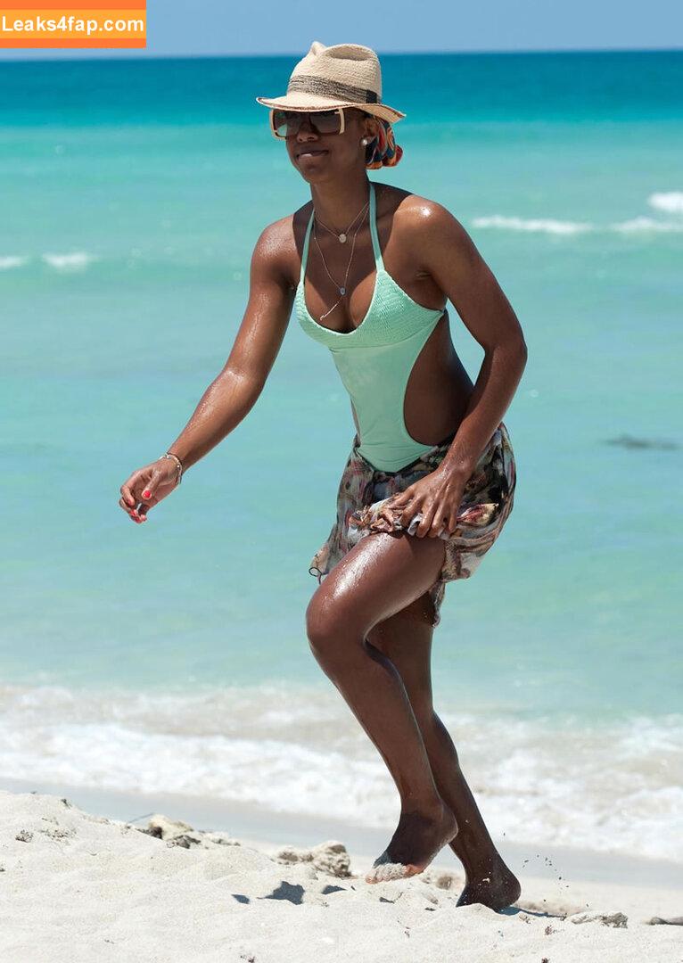 Kelly Rowland / kellyrowland / morenapieldefuego leaked photo photo #0095