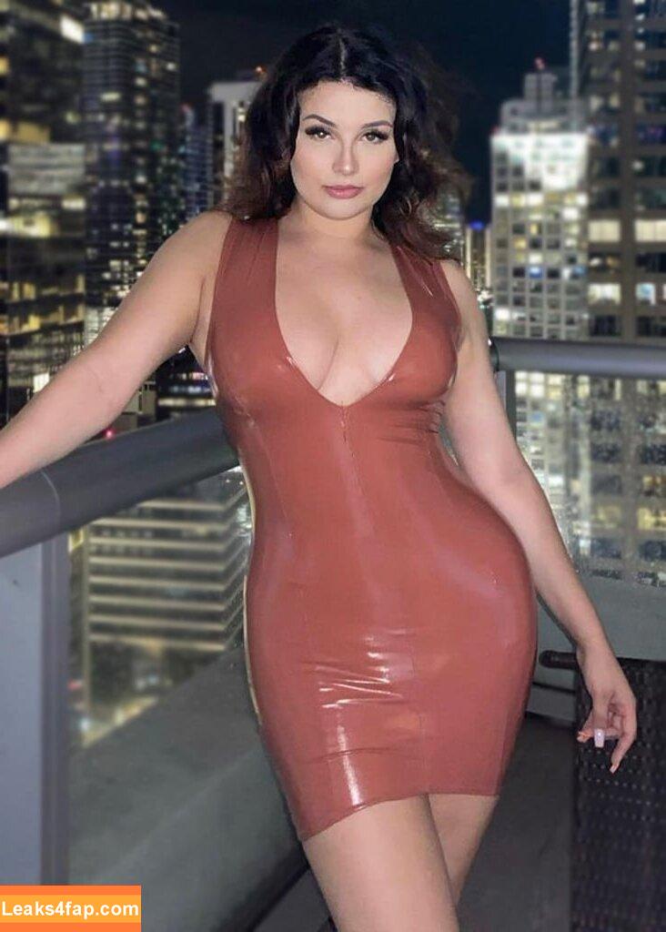 Kelly Tayler /  leaked photo photo #0001