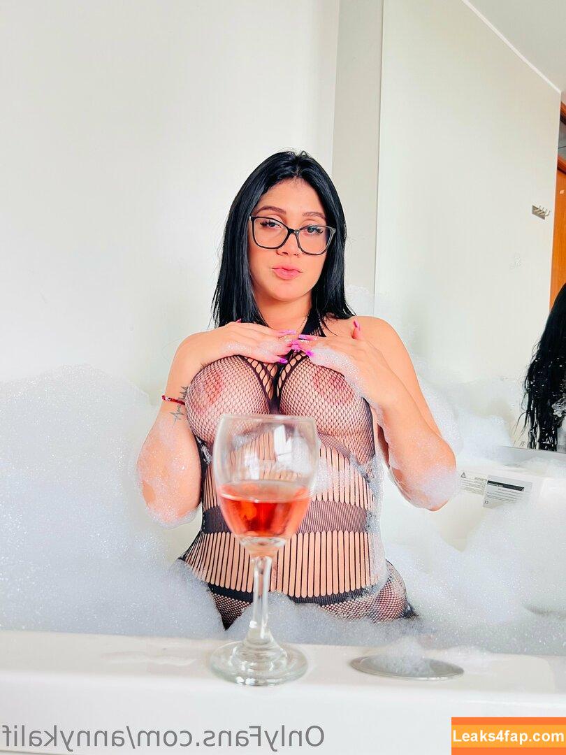 kellyfatass /  leaked photo photo #0017
