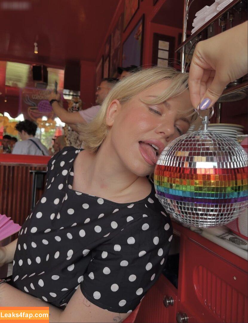 KellyMissesvlog / ajandkelz leaked photo photo #0461
