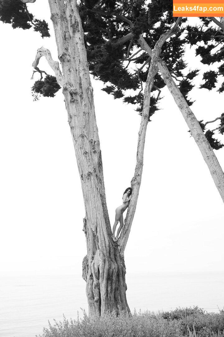 Kendall Jenner / KendallJenner / https: leaked photo photo #0052